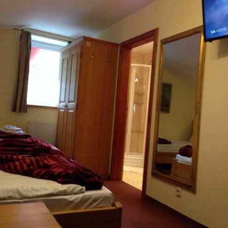 Hotel Hutmannshaus Kremsbrucke ภายนอก รูปภาพ