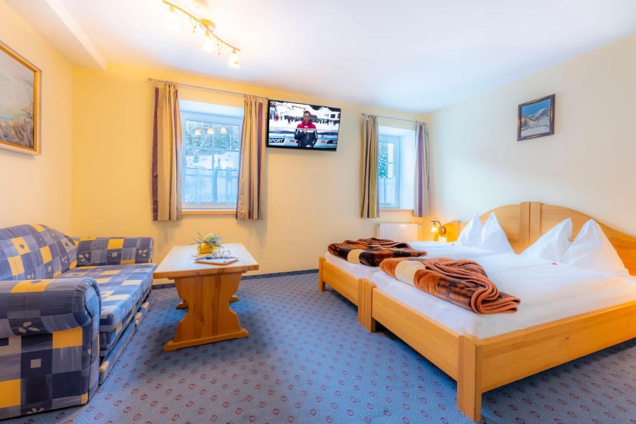 Hotel Hutmannshaus Kremsbrucke ภายนอก รูปภาพ