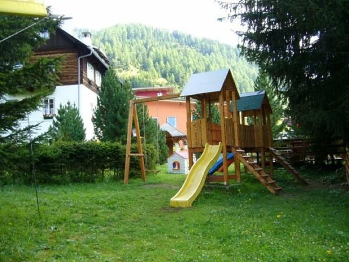 Hotel Hutmannshaus Kremsbrucke ภายนอก รูปภาพ
